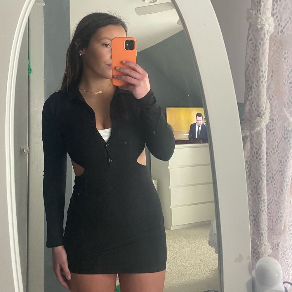 URBAN OUTFITTERS BLACK DRESS